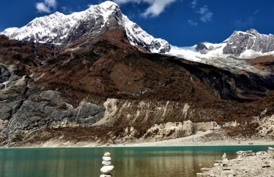 Manaslu Circuit Trek - A trekker's paradise in Western Nepal