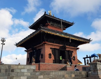 Day hike to Chandragiri