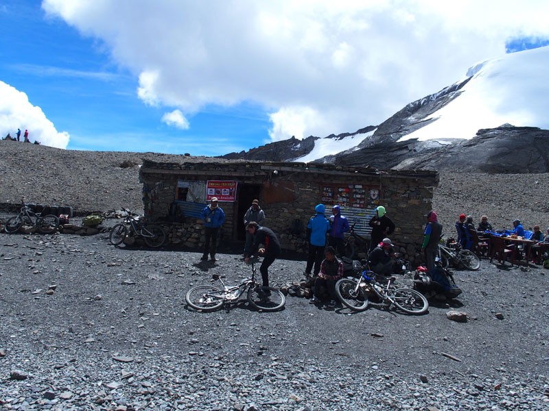 Annapurna Circuit with Tilicho Lake Mountain Biking