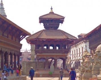 8 Days Kathmandu Valley Tour with Mountain Flight