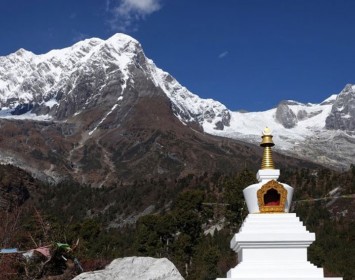 Manaslu Circuit and Tsum Valley Trek